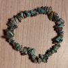 Le bracelet baroque en turquoise est une pierre de communication, d’apaisement et de protection. Utilisée depuis des siècles, elle favorise l’expression sincère, la confiance dans la parole et l’harmonie relationnelle. La turquoise aide à calmer les tensions émotionnelles, à apaiser l’esprit et à équilibrer les émotions.