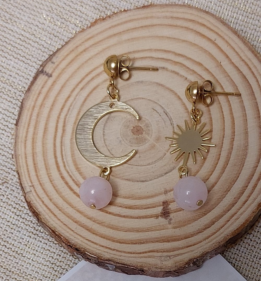 boucles d 'oreilles lune et soleil acier inoxydable doré quartz rose boucles d 'oreilles lune et soleil acier inoxydable doré quartz rose
