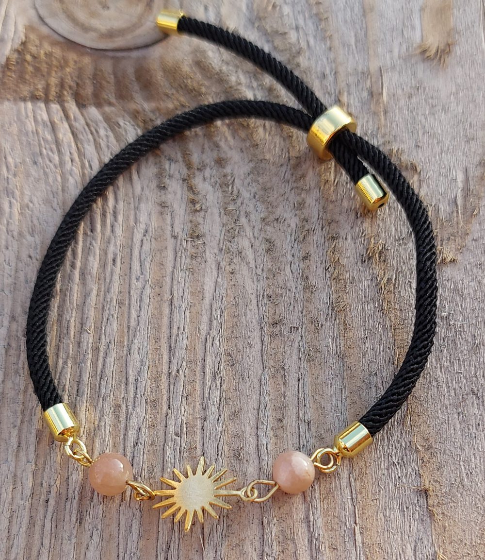bracelet bijou fait main pierre de lune avec une etoile bracelet bijou fait main pierre de lune avec une etoile
