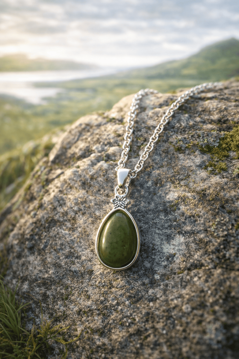 pendentif marbre du connemara - mini goutte